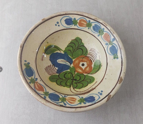 Ancienne assiette creuse - , /